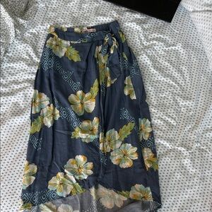SO Navy Floral Midi Skirt